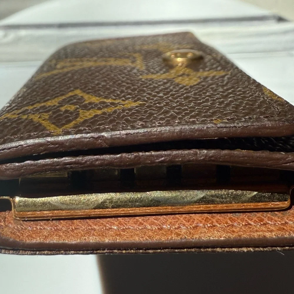 Louis Vuitton Monogram‎ Canvas 4 Key Holder Wallet 🗝️✨